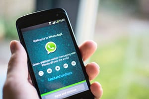 Messaging-service-smartphone-WhatsApp-Tip