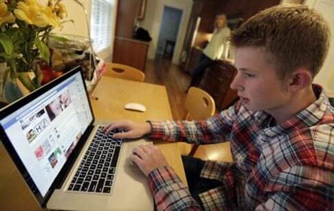 Δράση ενημέρωσης γονέων για τους κινδύνους του διαδικτύου