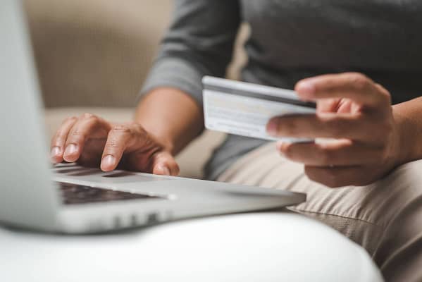 07-10-ways-to-protect-yourself-online-payments-min