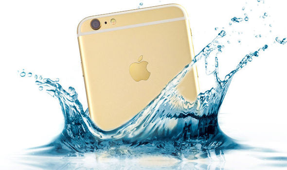 iPhone-Apple-νερό