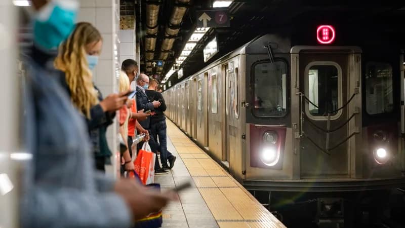 Νέα Υόρκη: Κάμερες παρακολούθησης σε όλα τα βαγόνια του μετρό