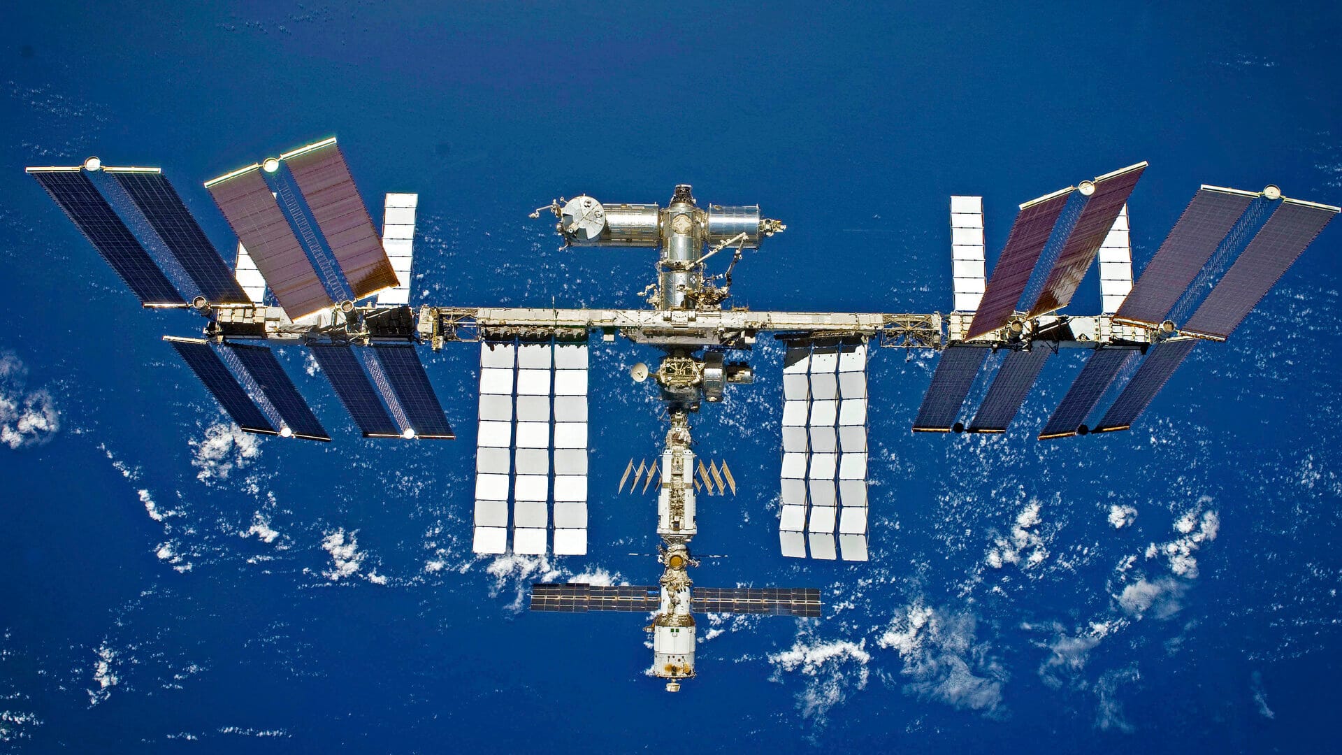 ISS ρωσική μονάδα "Nauka" 